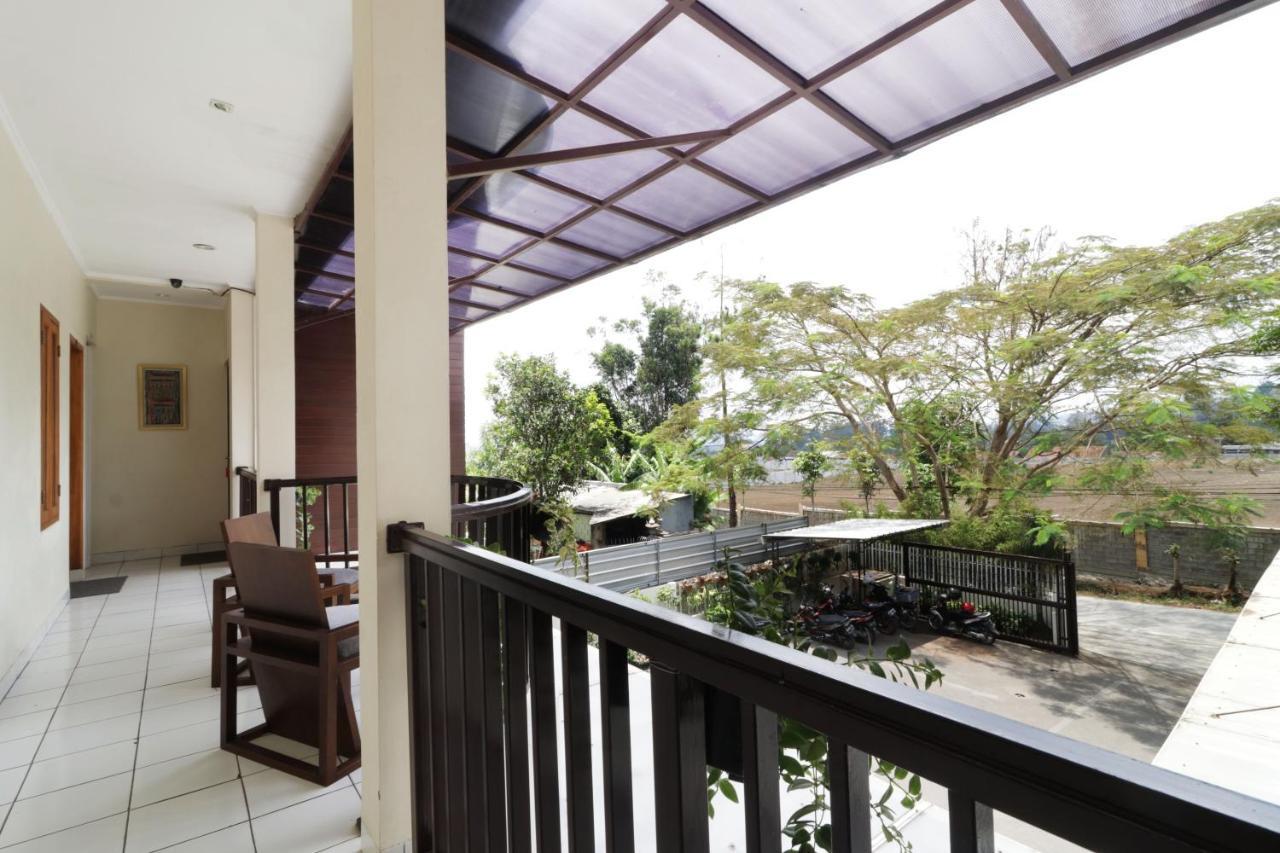 Jayagiri Guesthouse By Belgareti Lembang Exterior photo